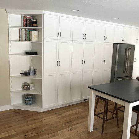 White Bevel Shaker Kitchen